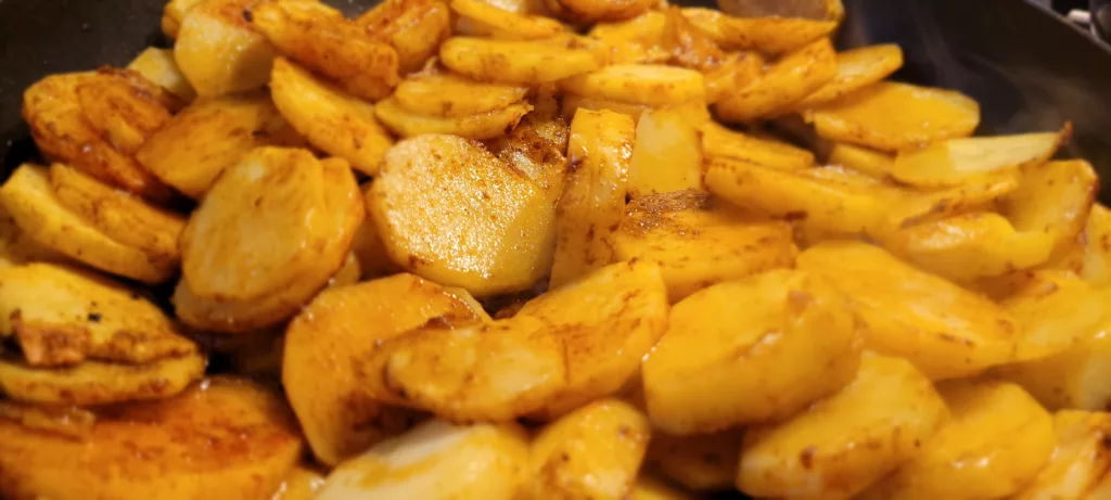 Pałki z Kurczaka z Rozmarynem, Warzywami i Ziemniakami