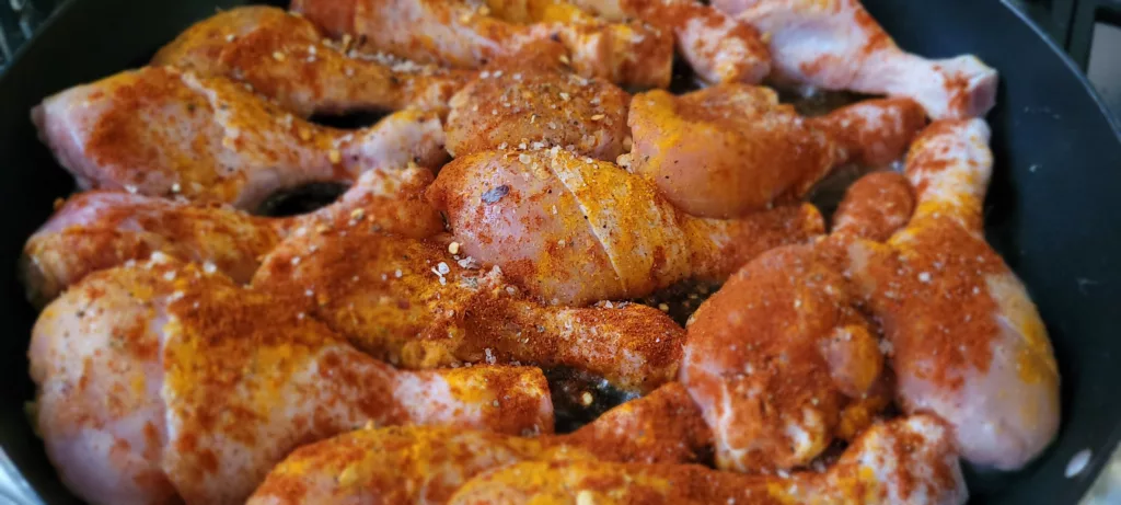 Pałki z Kurczaka z Rozmarynem, Warzywami i Ziemniakami