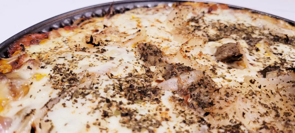 Pizza Wypas Deluxe – Domowa z Sosem i Serem