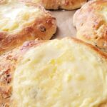 Puszyste drożdżówki z budyniem - Przepis