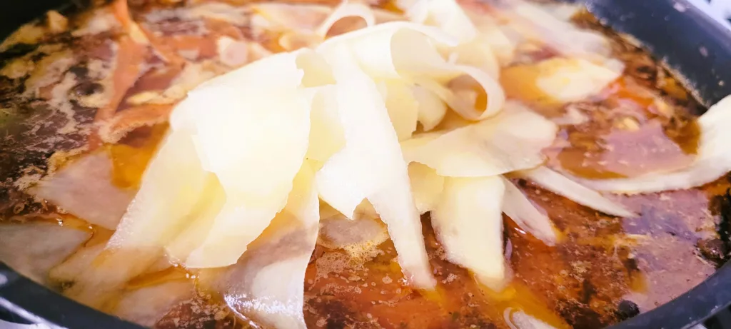 Gulasz wieprzowy z warzywami