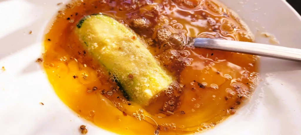 Kotlety z cukinii to przepis na wege obiad