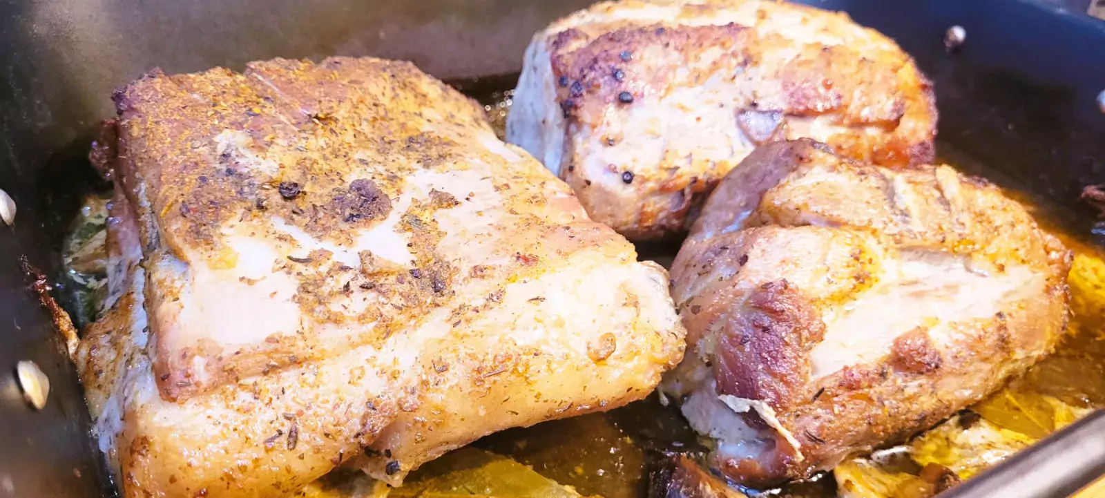 Mięso Pieczone z Solanki w Marynacie