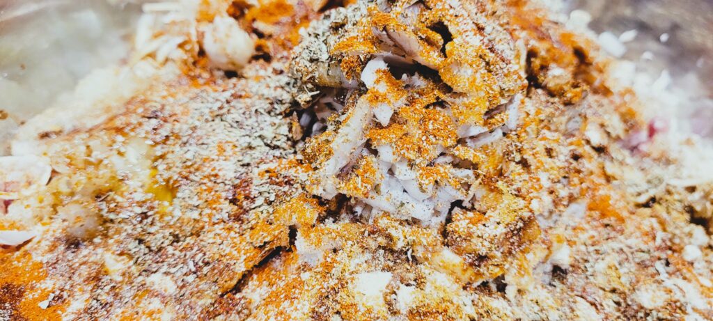 Kotlet mielony z pieczarkami i szczypiorkiem