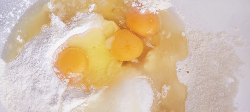 Ciasto Śliwkowe na Maślance – Smak babcinej kuchni 