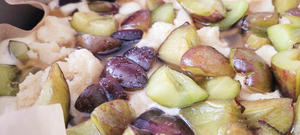 Ciasto Śliwkowe na Maślance – Smak babcinej kuchni 