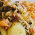 Gulasz z żołądków kurzych z warzywami