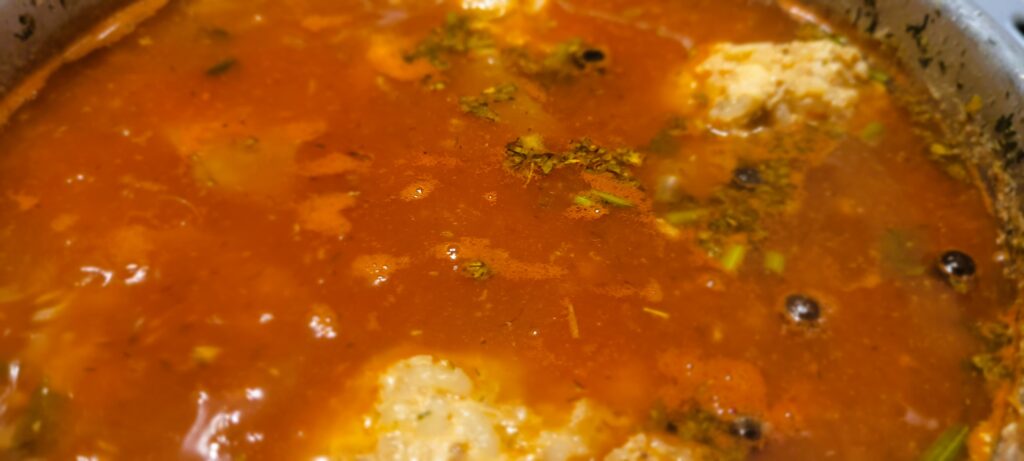 Pulpety mięsne w sosie pomidorowym