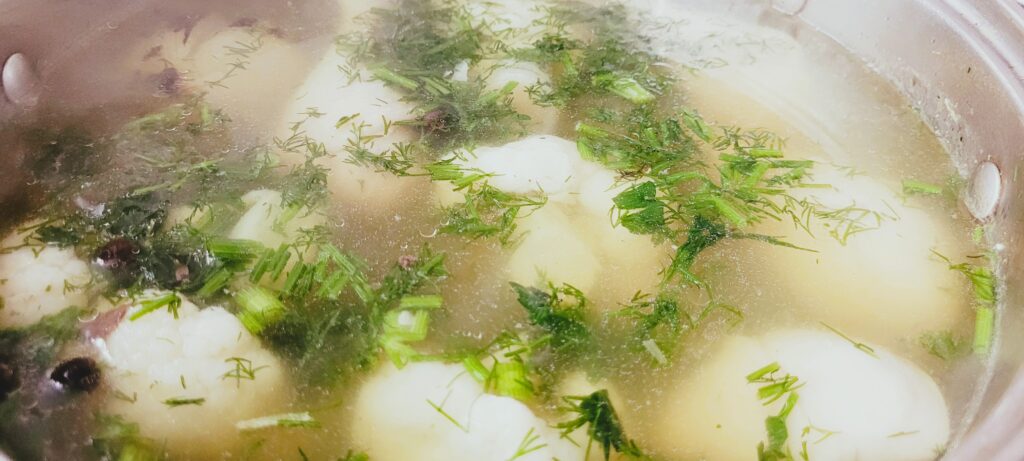 Zupa z kury z kalafiorem