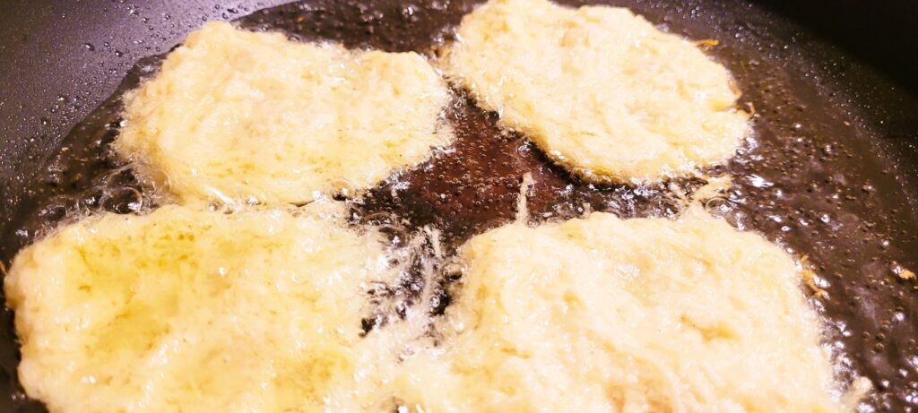 Chrupiące Polskie Placki Ziemniaczane 🥔🔥 — Najlepszy Przepis, Tradycja i Wartości Odżywcze