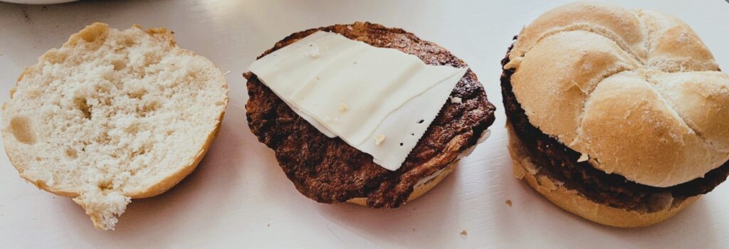 Burgery z PRL – mortadela i plaster sera