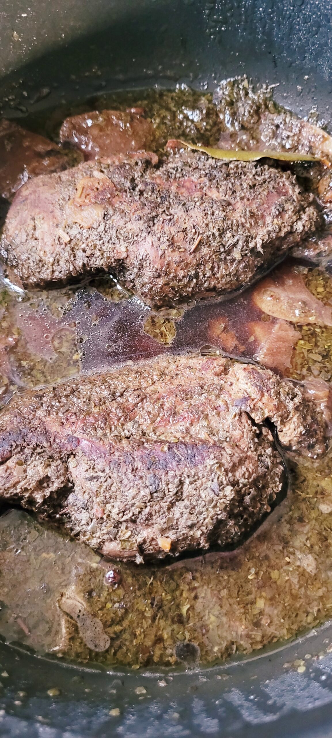 Pierś z kaczki duszona na patelni 